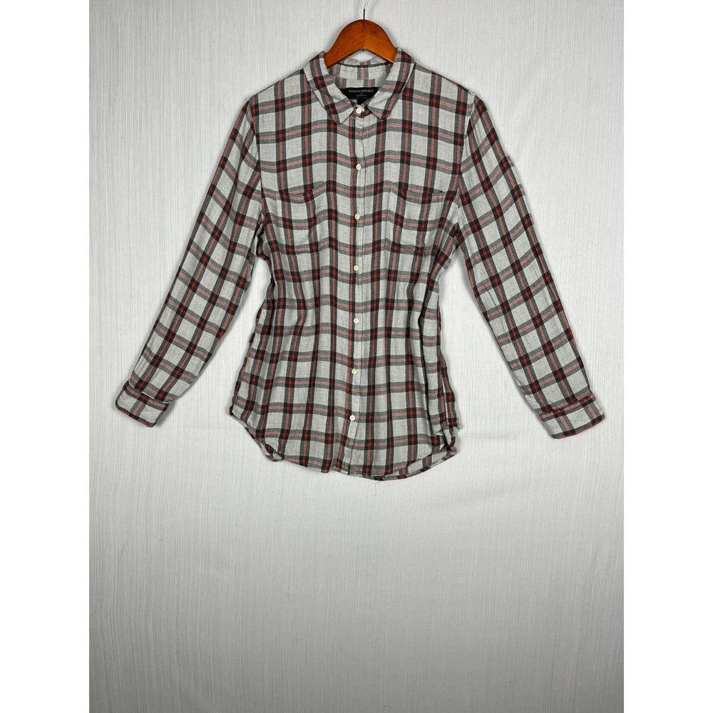 Banana Republic Button Down Women L Gray Red Plaid Boyfriend Fit‎ Rayon Casual